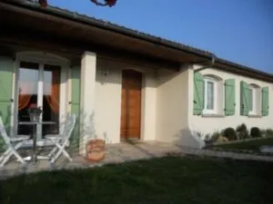 fenêtres et portes-fenêtres PVC blanc installées en rénovation par Top Fermetures à Cournon près de Clermont-Ferrand dans le Puy-de-Dôme